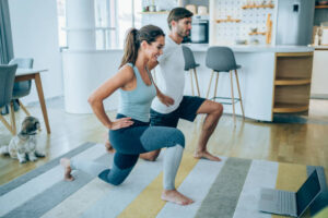 exercicio-afundo-treino-para-endureecer-o-bumbum